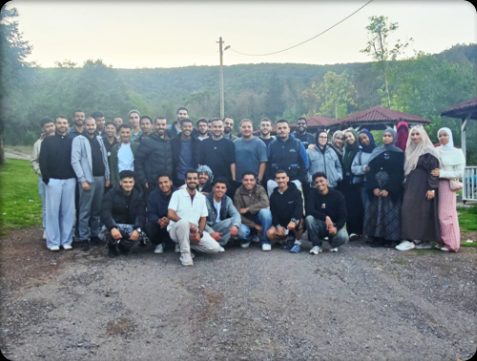 صورة جماعية لأعضاء اتحاد الطلاب المصريين في سكاريا